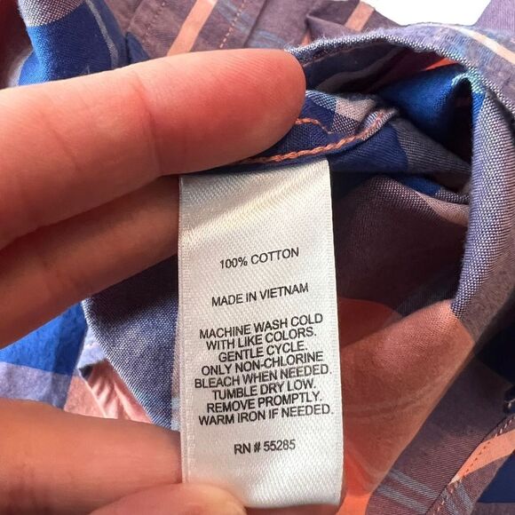 NWT! Express plaid soft wash button down shirt. Size large - Picture 7 of 12